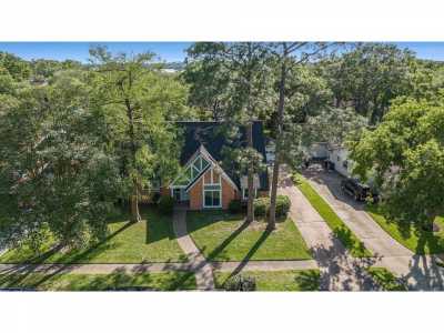Home For Sale in Seabrook, Texas