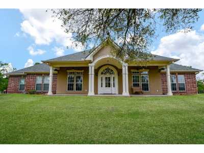 Home For Sale in Needville, Texas