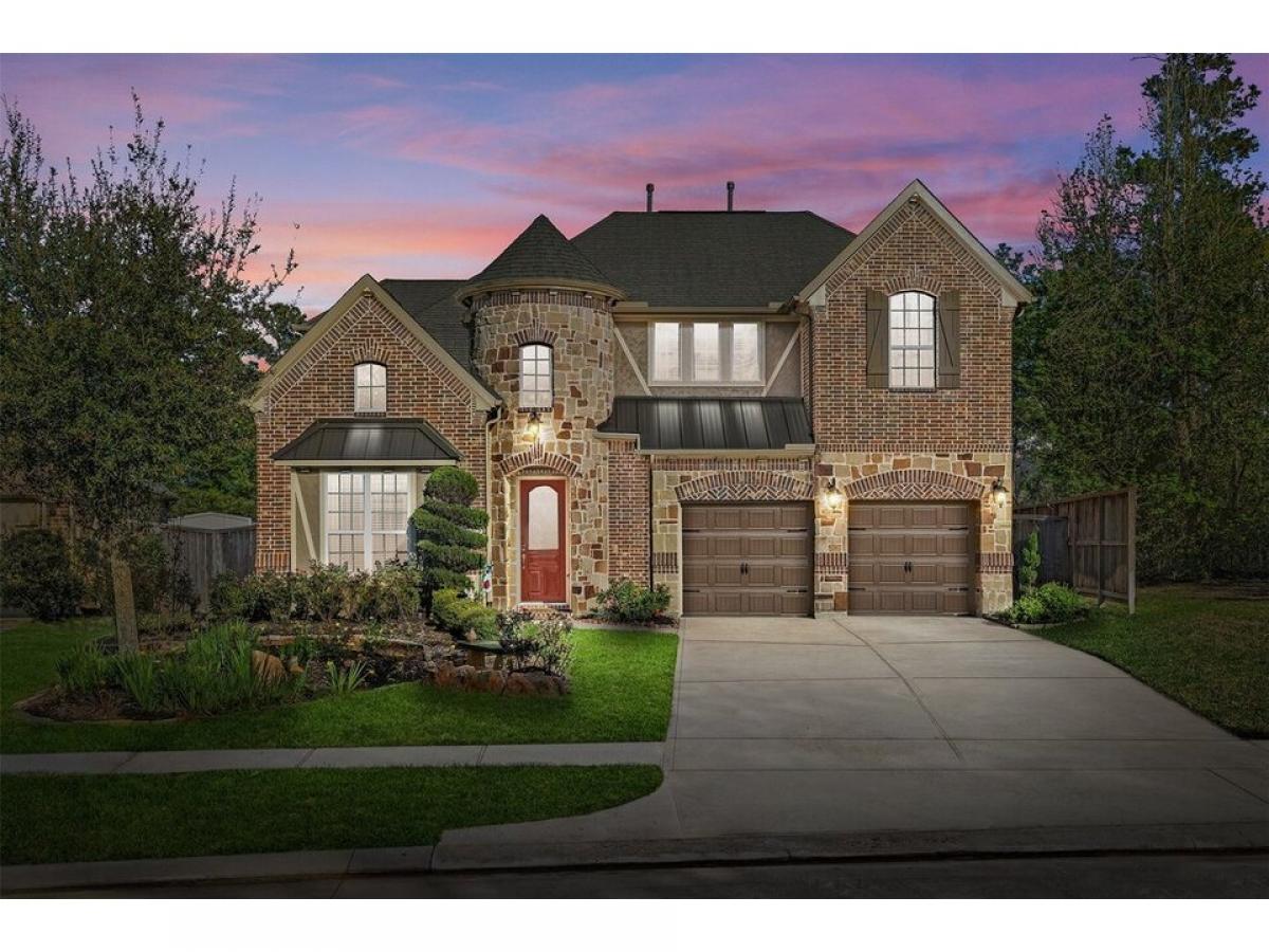 Picture of Home For Sale in Pinehurst, Texas, United States