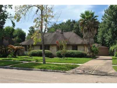 Home For Rent in Sugar Land, Texas