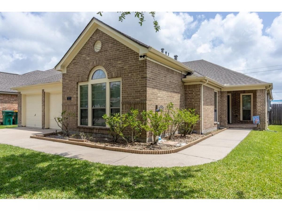 Picture of Home For Sale in La Marque, Texas, United States