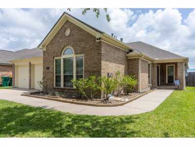 Home For Sale in La Marque, Texas