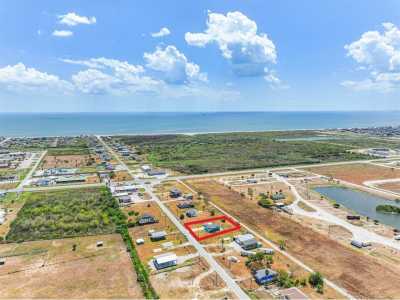 Home For Sale in Crystal Beach, Texas