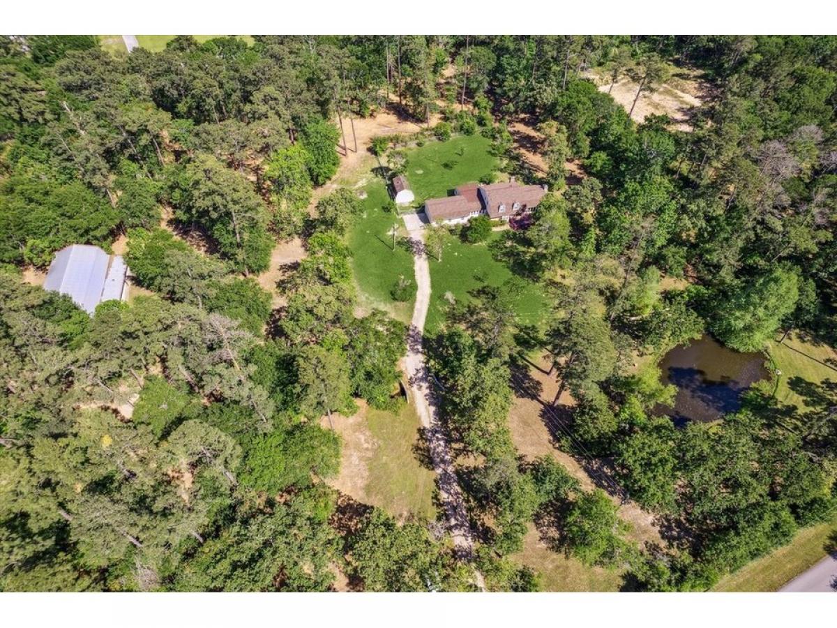 Picture of Home For Sale in Pinehurst, Texas, United States