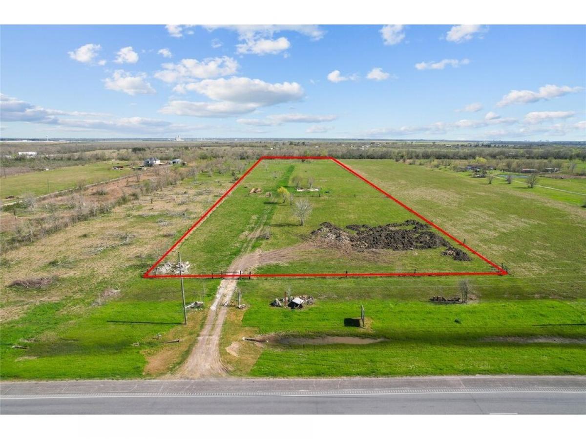 Picture of Residential Land For Sale in Dayton, Texas, United States