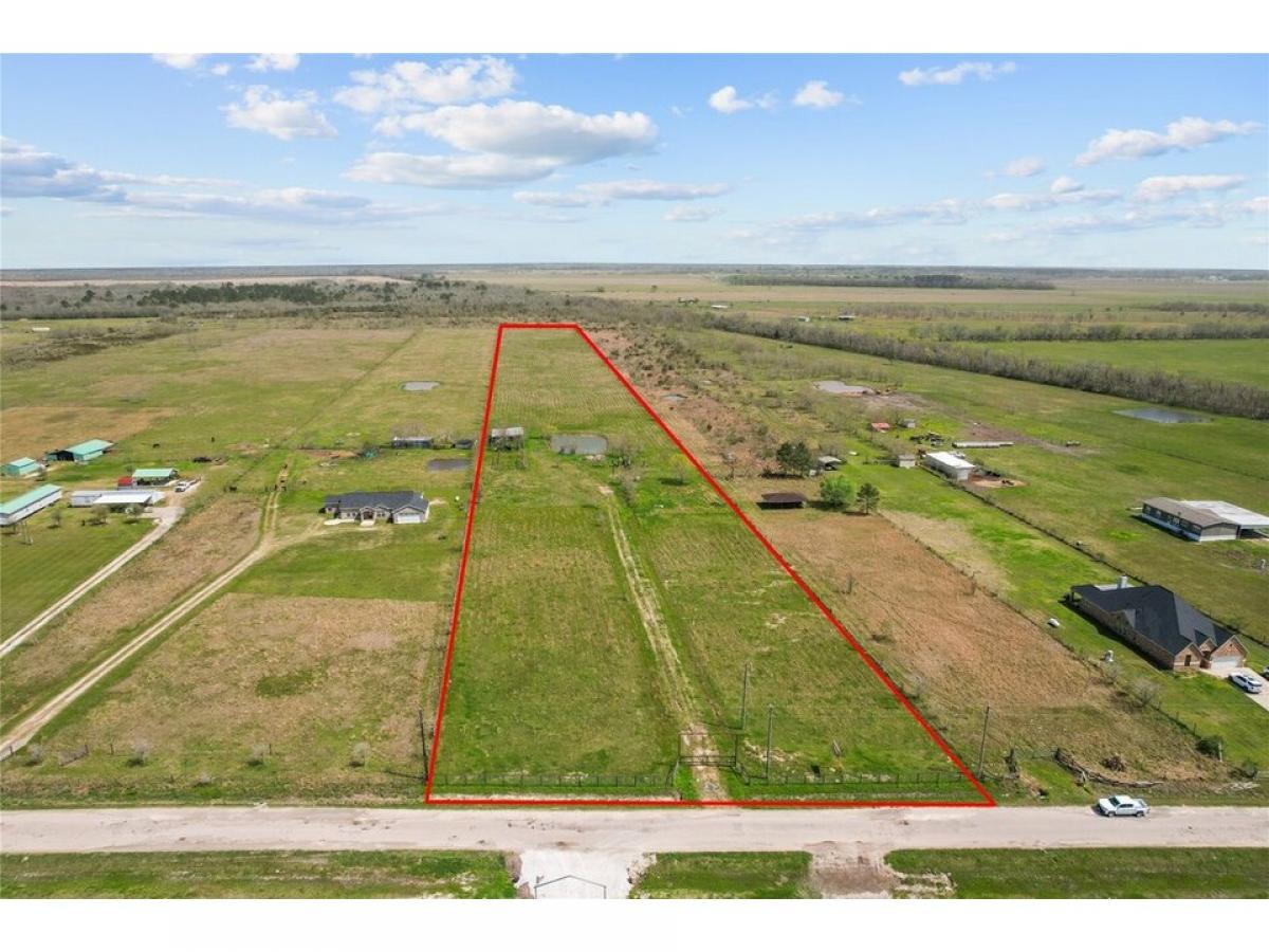 Picture of Residential Land For Sale in Dayton, Texas, United States