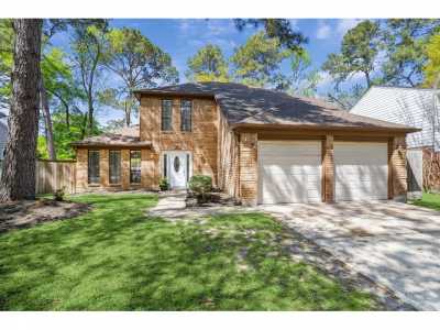 Home For Sale in Kingwood, Texas