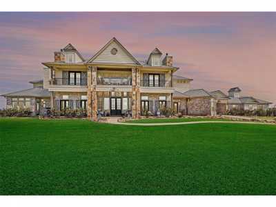 Home For Sale in Huntsville, Texas