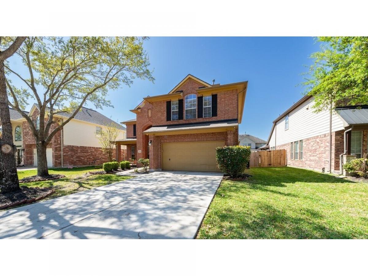 Picture of Home For Sale in Pearland, Texas, United States