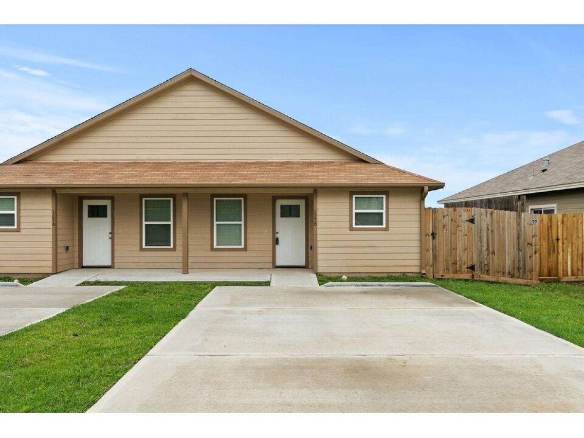 Picture of Home For Rent in Willis, Texas, United States