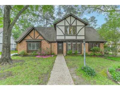 Home For Sale in Kingwood, Texas