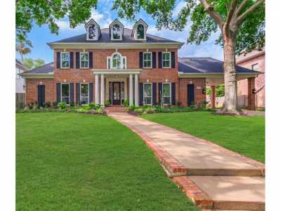 Home For Sale in Sugar Land, Texas