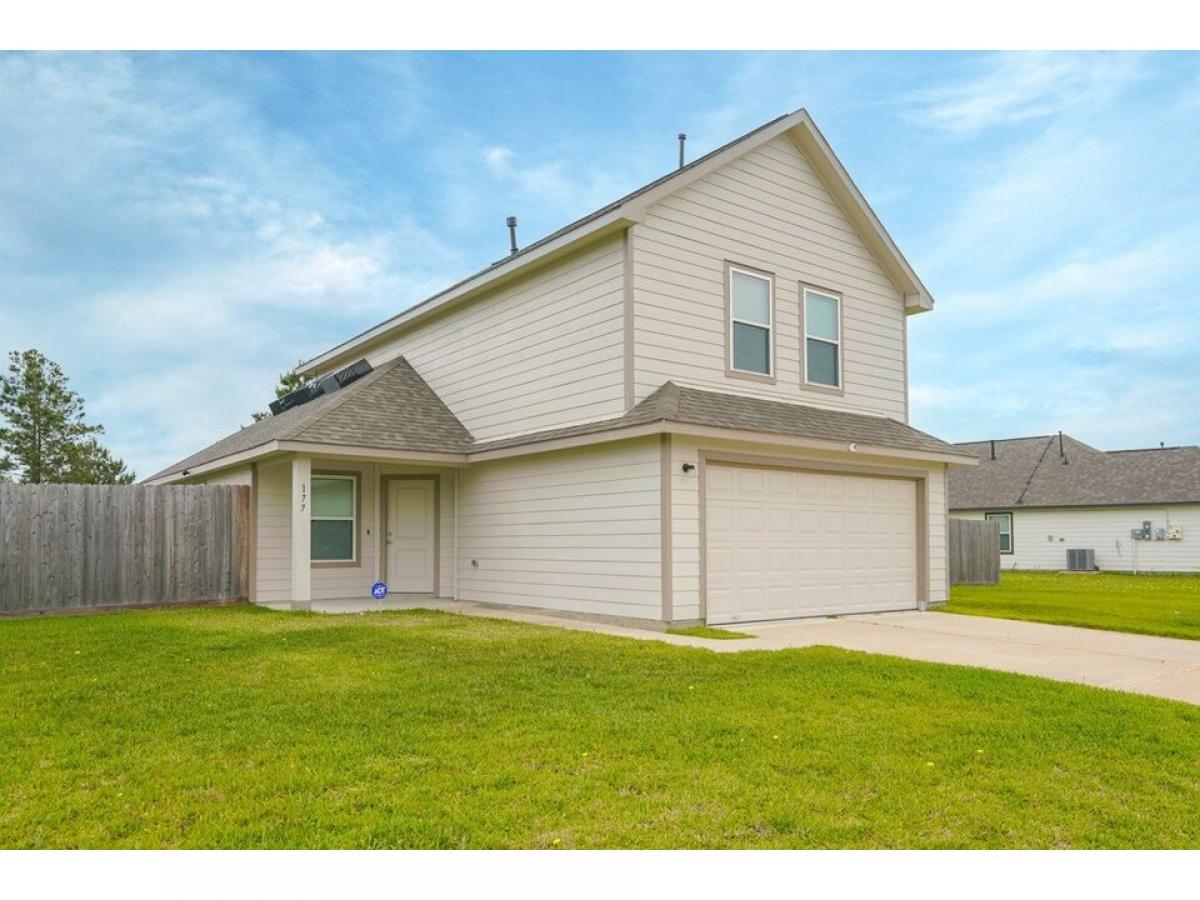 Picture of Home For Sale in Cleveland, Texas, United States