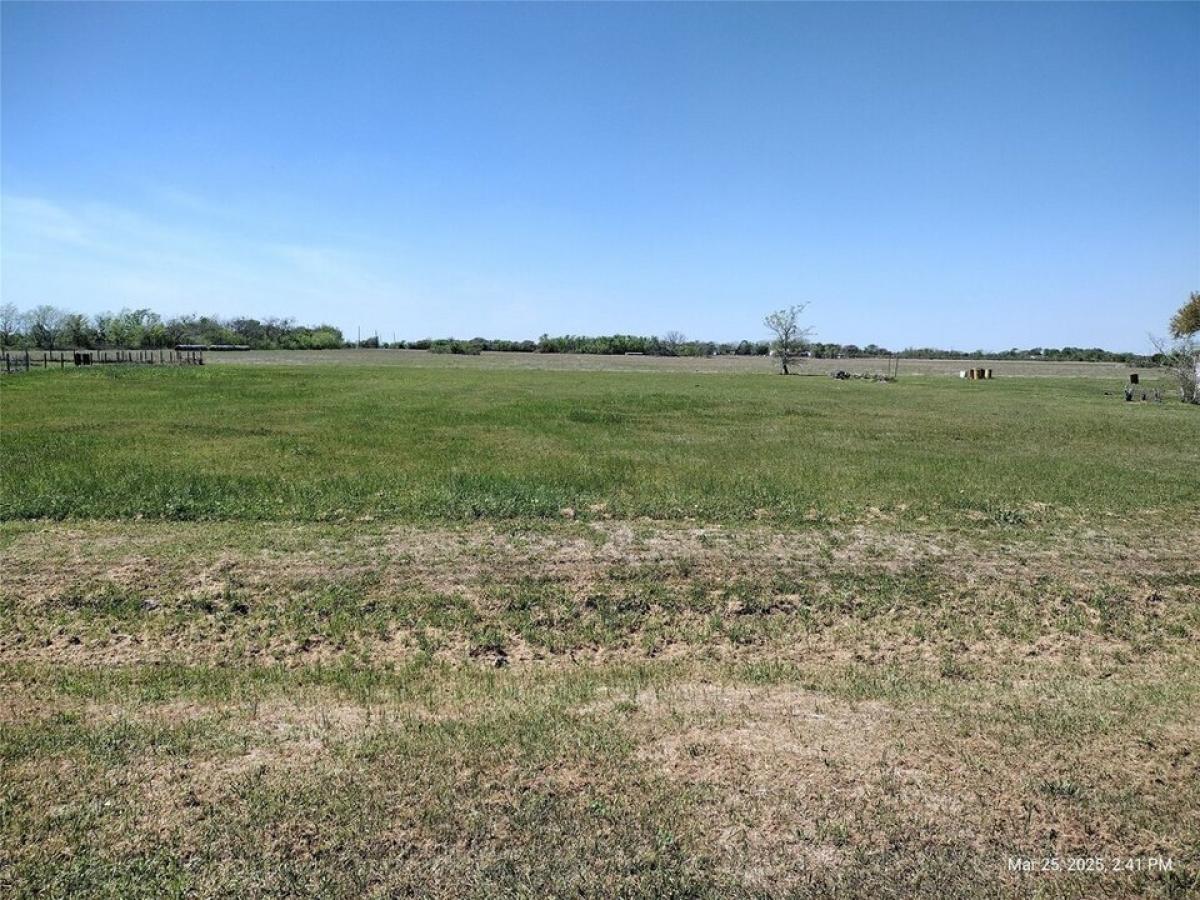 Picture of Residential Land For Sale in Wharton, Texas, United States