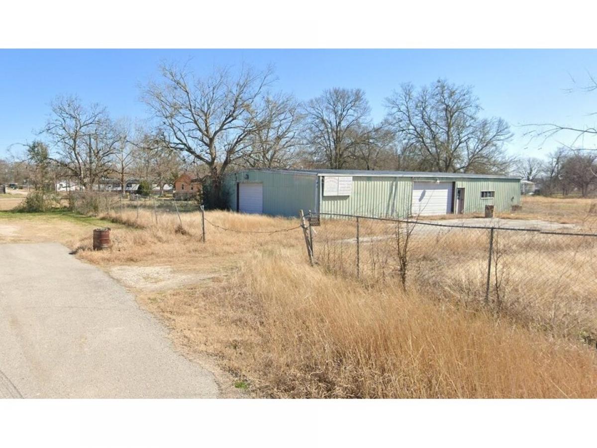 Picture of Home For Sale in Navasota, Texas, United States