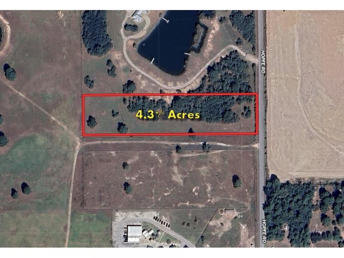 Picture of Residential Land For Sale in Hockley, Texas, United States
