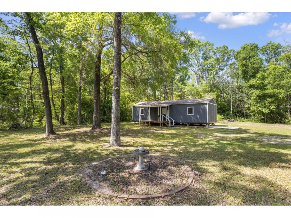 Picture of Home For Sale in Cleveland, Texas, United States