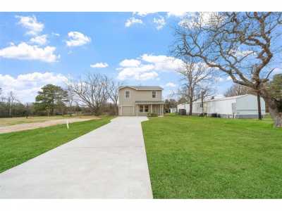 Home For Sale in Hempstead, Texas