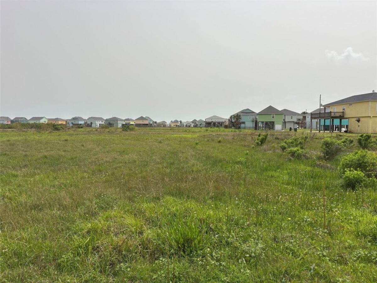 Picture of Residential Land For Sale in Crystal Beach, Texas, United States