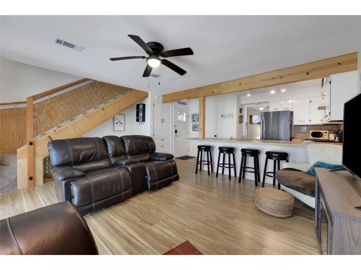 Picture of Home For Sale in Coldspring, Texas, United States