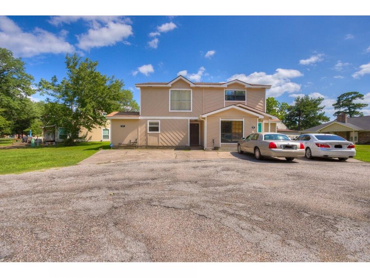 Picture of Home For Sale in Trinity, Texas, United States