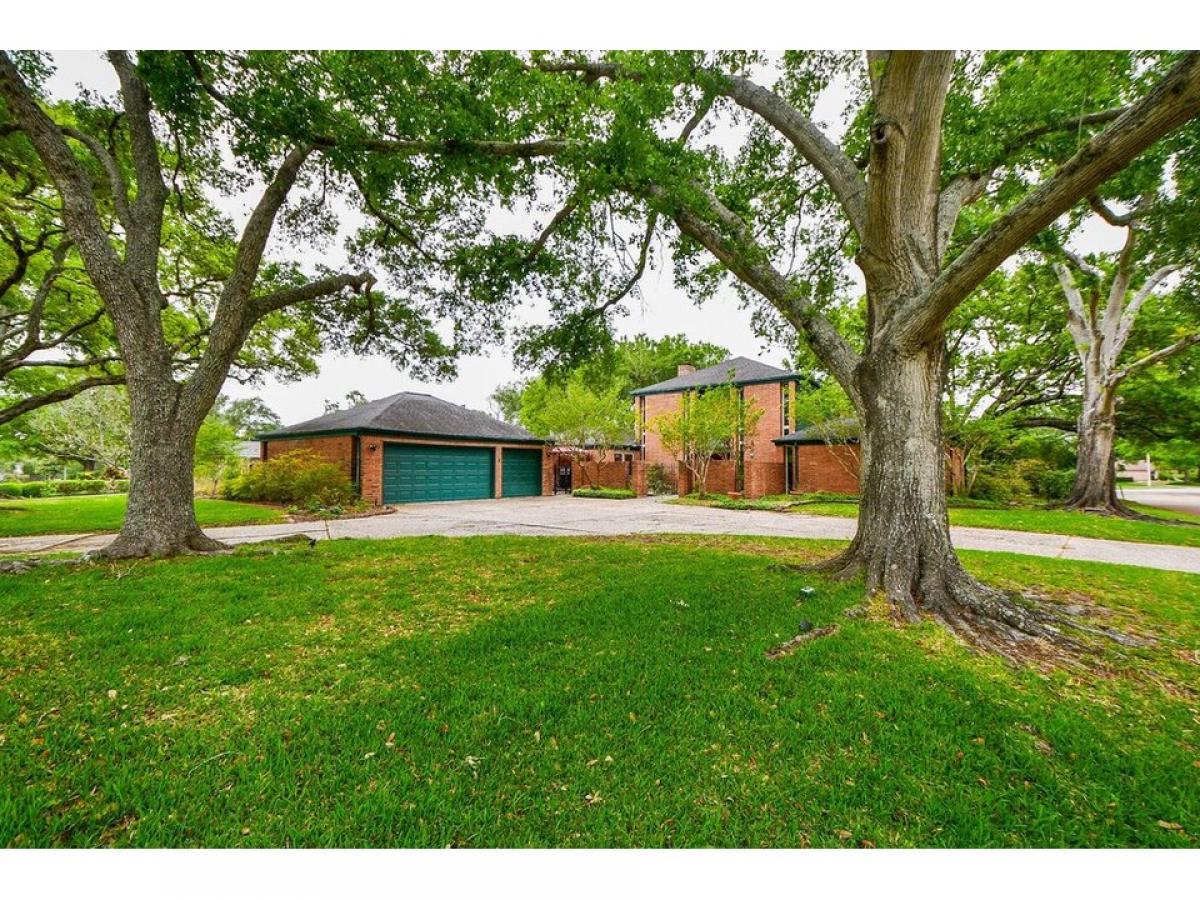 Picture of Home For Sale in Missouri City, Texas, United States