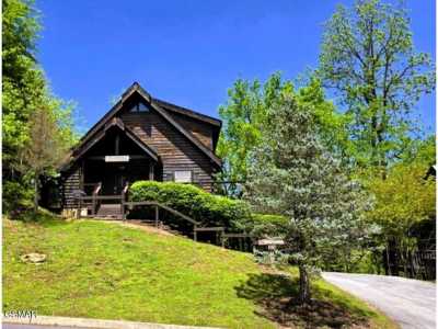 Home For Sale in Pigeon Forge, Tennessee