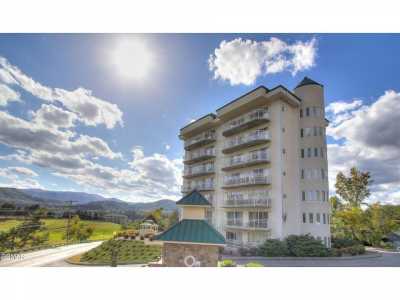 Home For Sale in Pigeon Forge, Tennessee