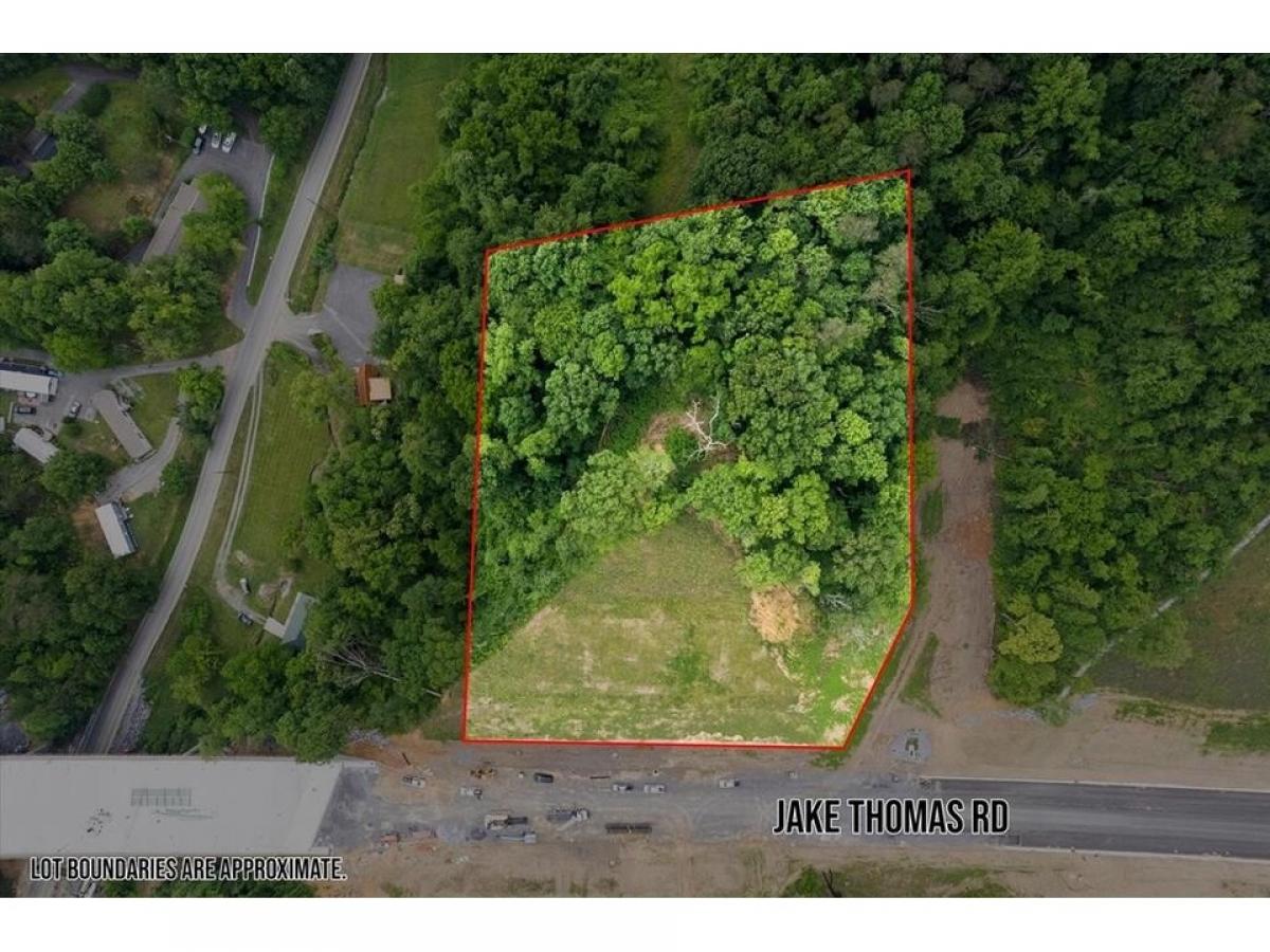 Picture of Residential Land For Sale in Pigeon Forge, Tennessee, United States