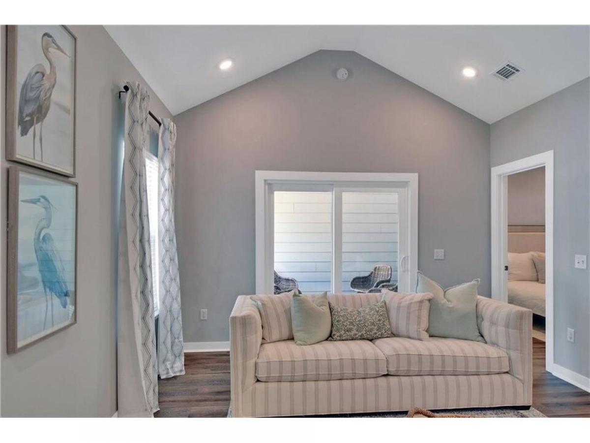 Picture of Home For Sale in Brunswick, Georgia, United States