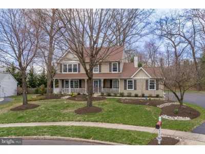 Home For Sale in Lansdale, Pennsylvania
