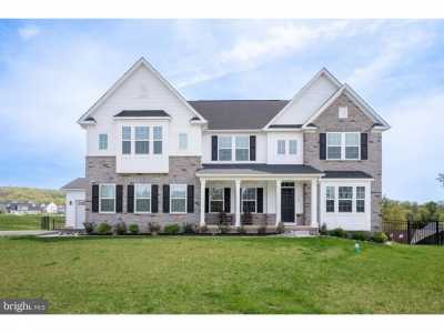 Home For Sale in Center Valley, Pennsylvania