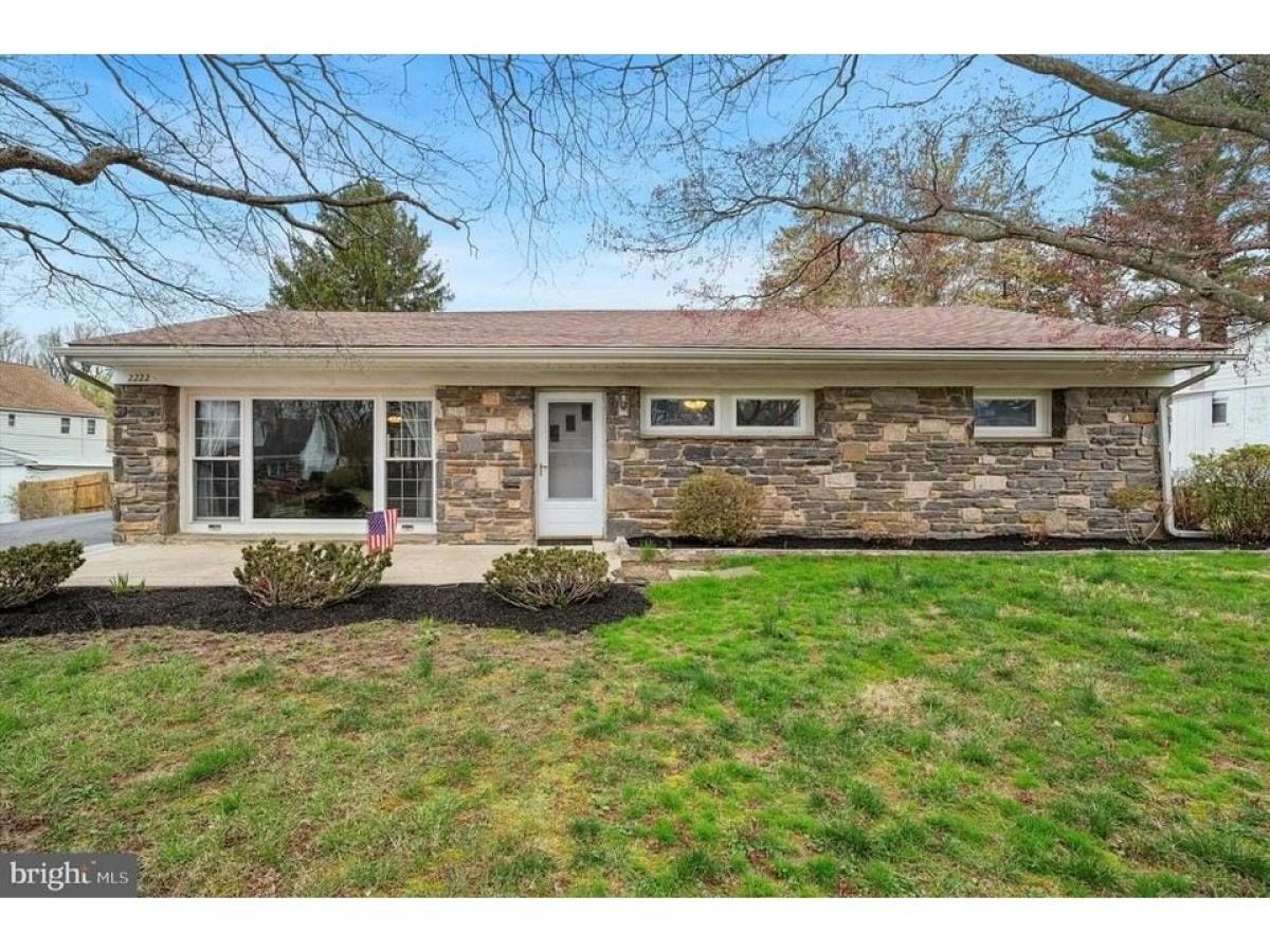 Picture of Home For Sale in Broomall, Pennsylvania, United States