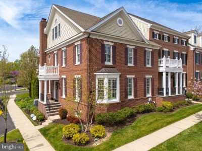 Home For Sale in Newtown, Pennsylvania