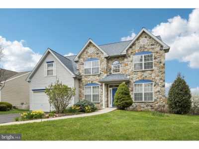 Home For Sale in Perkasie, Pennsylvania