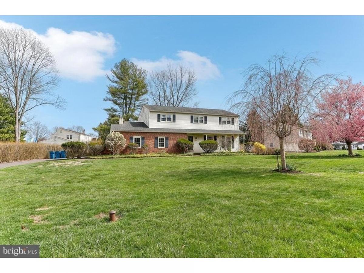 Picture of Home For Sale in Chalfont, Pennsylvania, United States