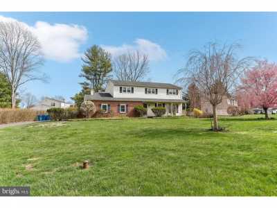 Home For Sale in Chalfont, Pennsylvania