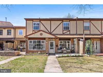 Home For Sale in Warrington, Pennsylvania