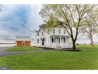 Home For Sale in Furlong, Pennsylvania