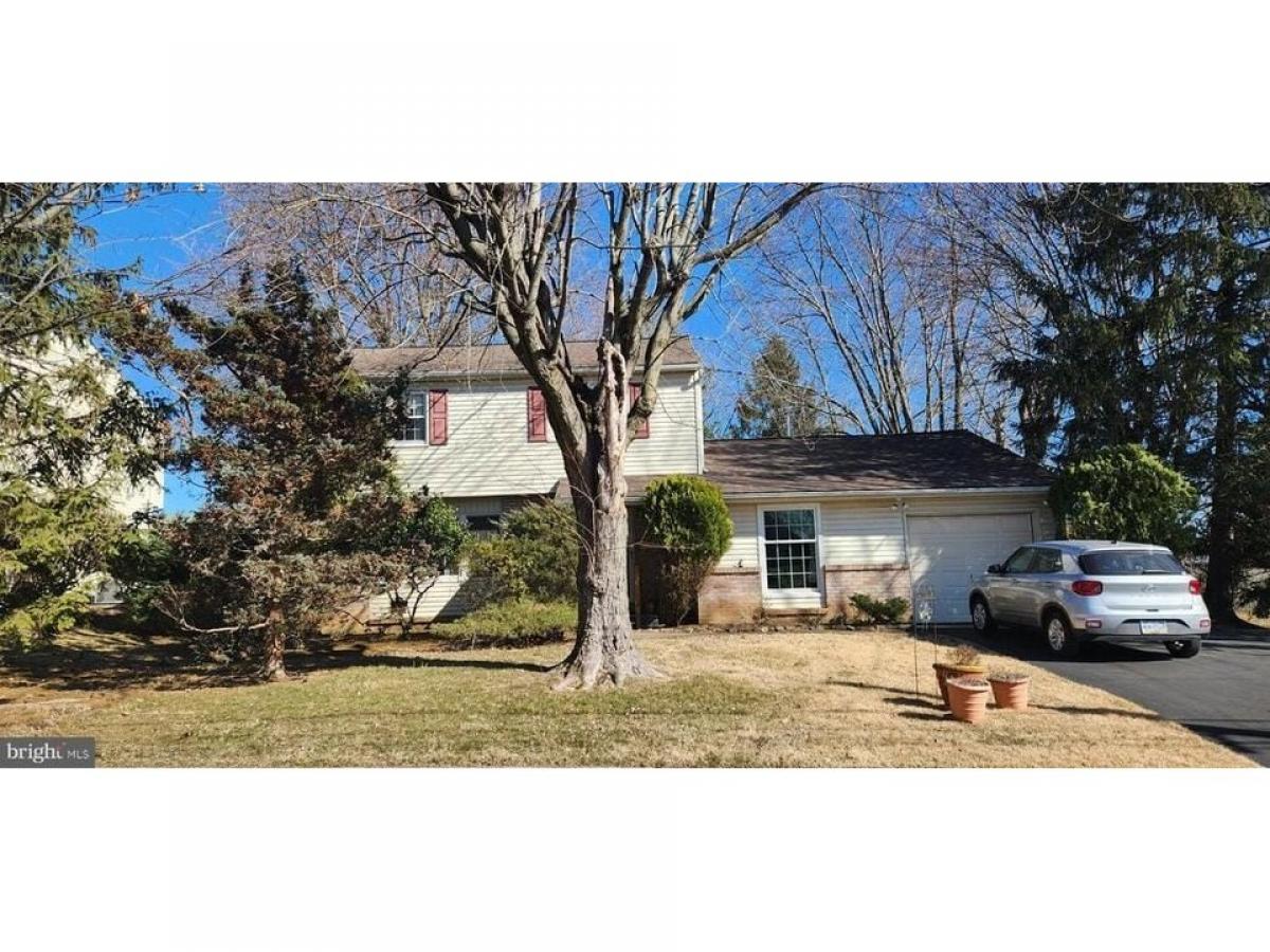 Picture of Home For Sale in Southampton, Pennsylvania, United States