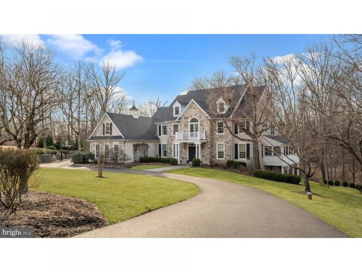 Picture of Home For Sale in Newtown, Pennsylvania, United States