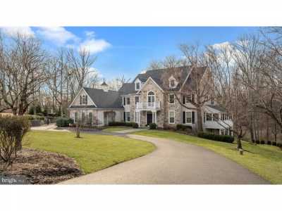 Home For Sale in Newtown, Pennsylvania