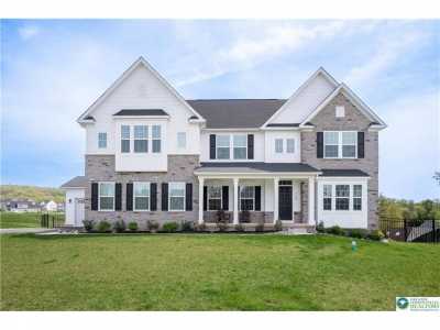 Home For Sale in Upper Saucon Twp, Pennsylvania