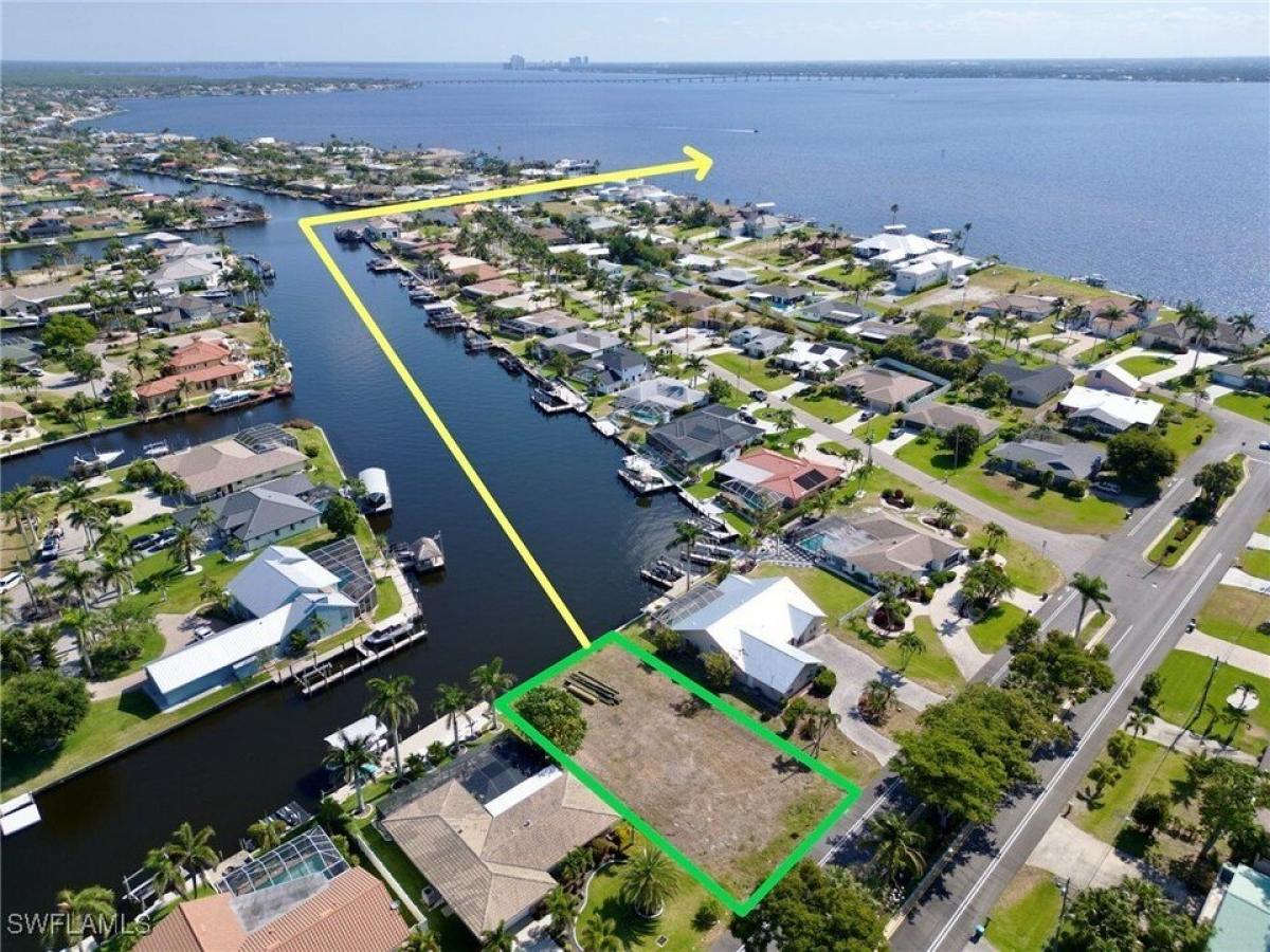 Picture of Residential Land For Sale in Cape Coral, Florida, United States