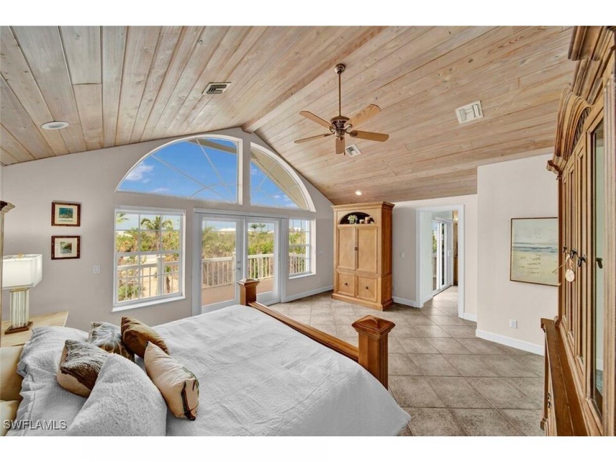 Picture of Home For Sale in Sanibel, Florida, United States