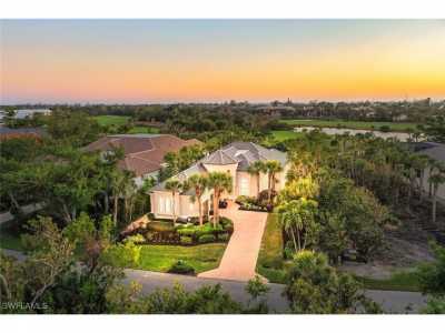 Home For Sale in Sanibel, Florida