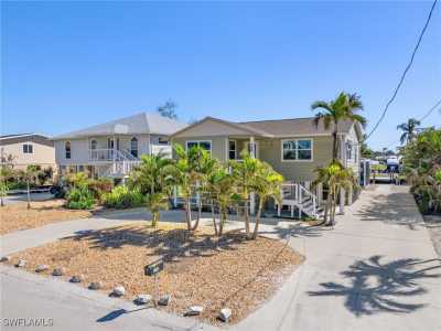 Home For Sale in Fort Myers Beach, Florida