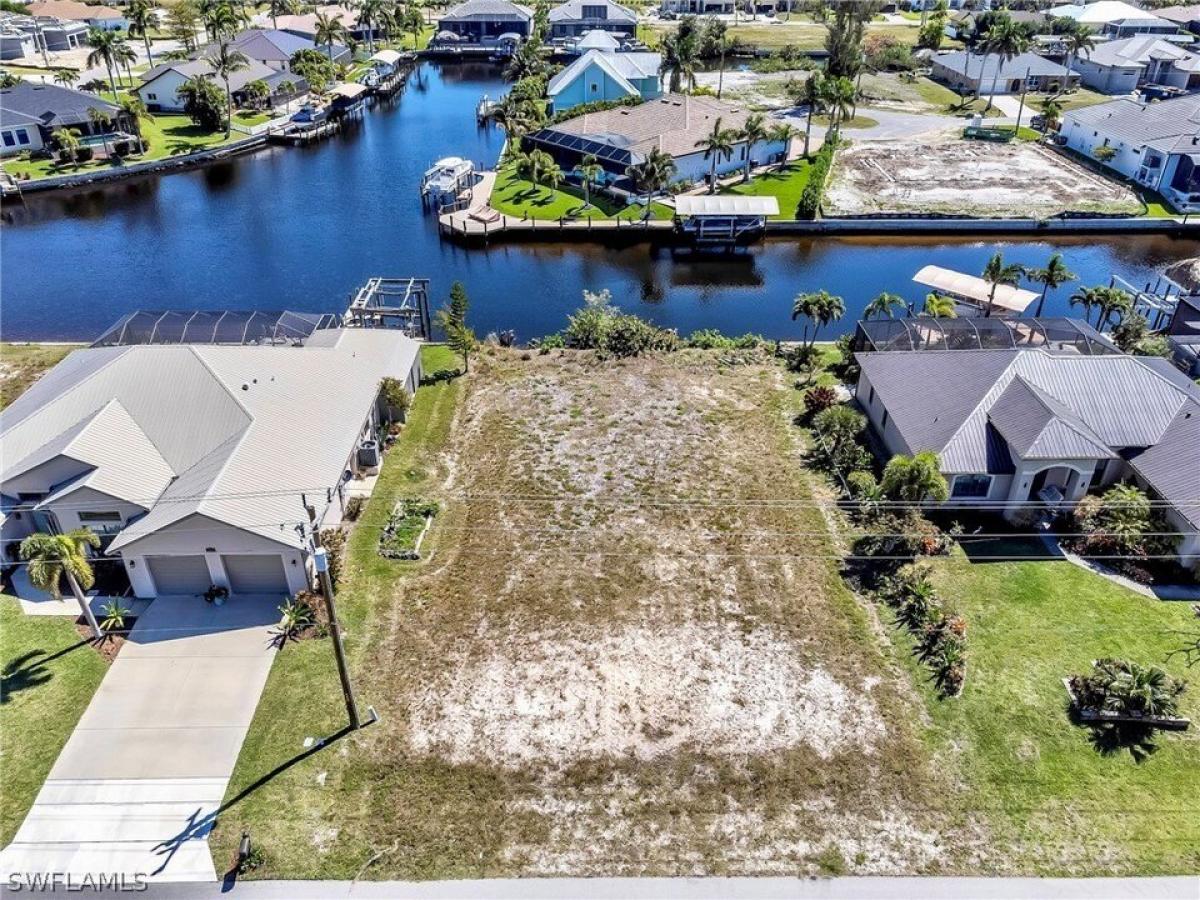 Picture of Residential Land For Sale in Cape Coral, Florida, United States