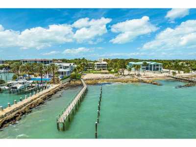 Home For Sale in Plantation Key, Florida