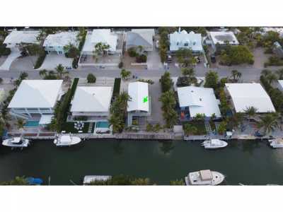 Home For Rent in Lower Matecumbe, Florida